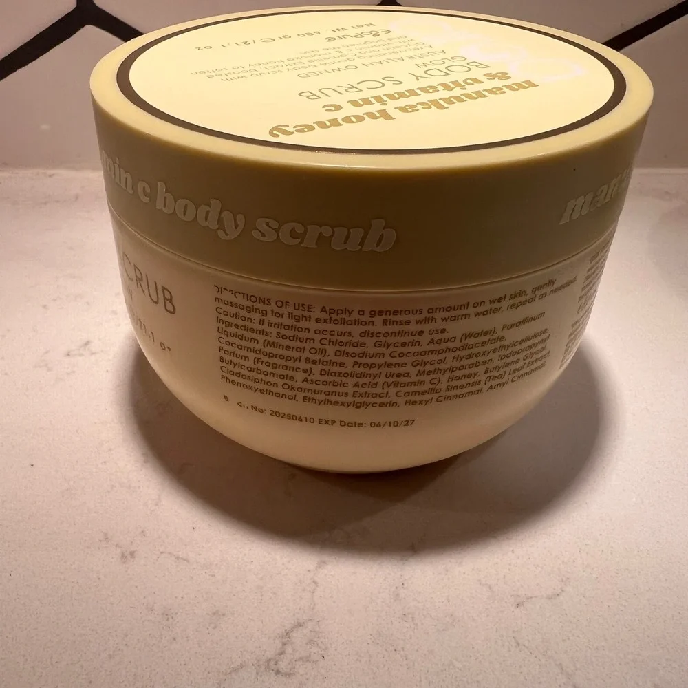 Ciroa Body Scrub NEW Glow‎ w/ Manuka Honey & Vitamin C EcoPure 21.1 oz 600 GR